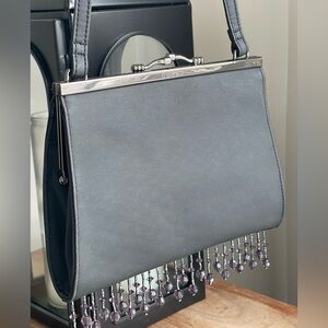 🎁🆓 Guess Shoulder bag / Clutch with kiss lock closure mauve beaded fringe